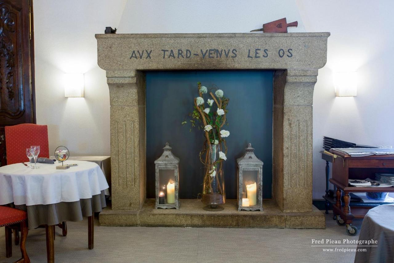 Готель Le Vieux Moulin Hede-Bazouges Екстер'єр фото